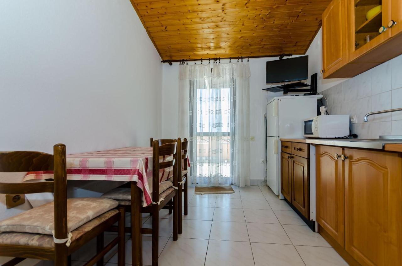 Apartments Kursan Trogir Exterior photo